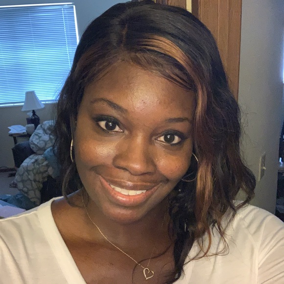 Meet your Posher, C - Picture 1 of 1